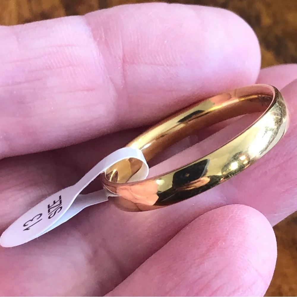 Men’s 18kt solid yellow gold 4mm classic dome wedding band NWT 13